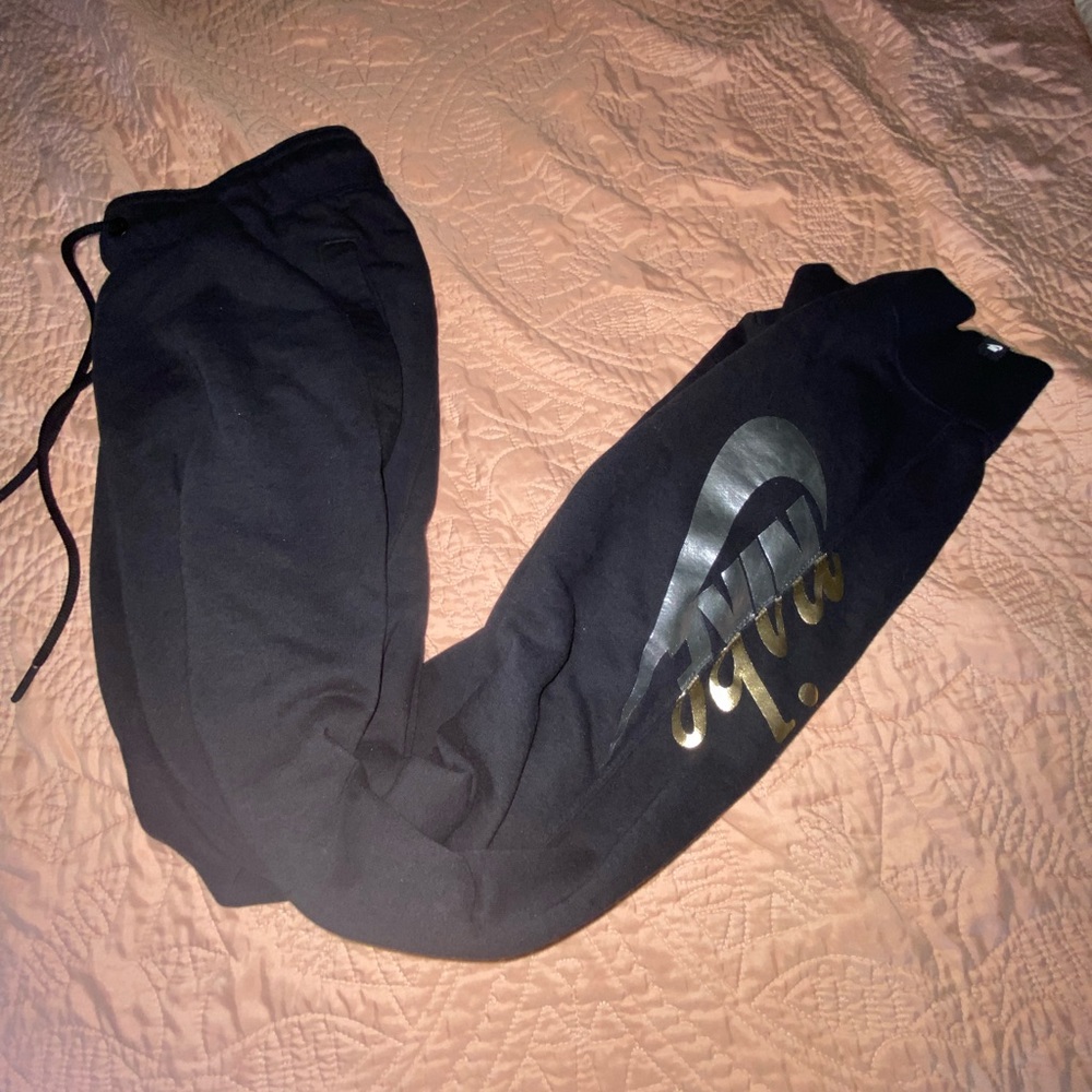 Nike joggers